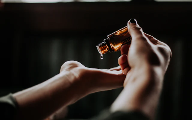 Naftalan ointment vs baths and why they are not the same